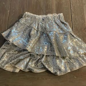 Zara size 7 girls sequin skirt
